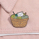 Load image into Gallery viewer, Kitty with Yarn
